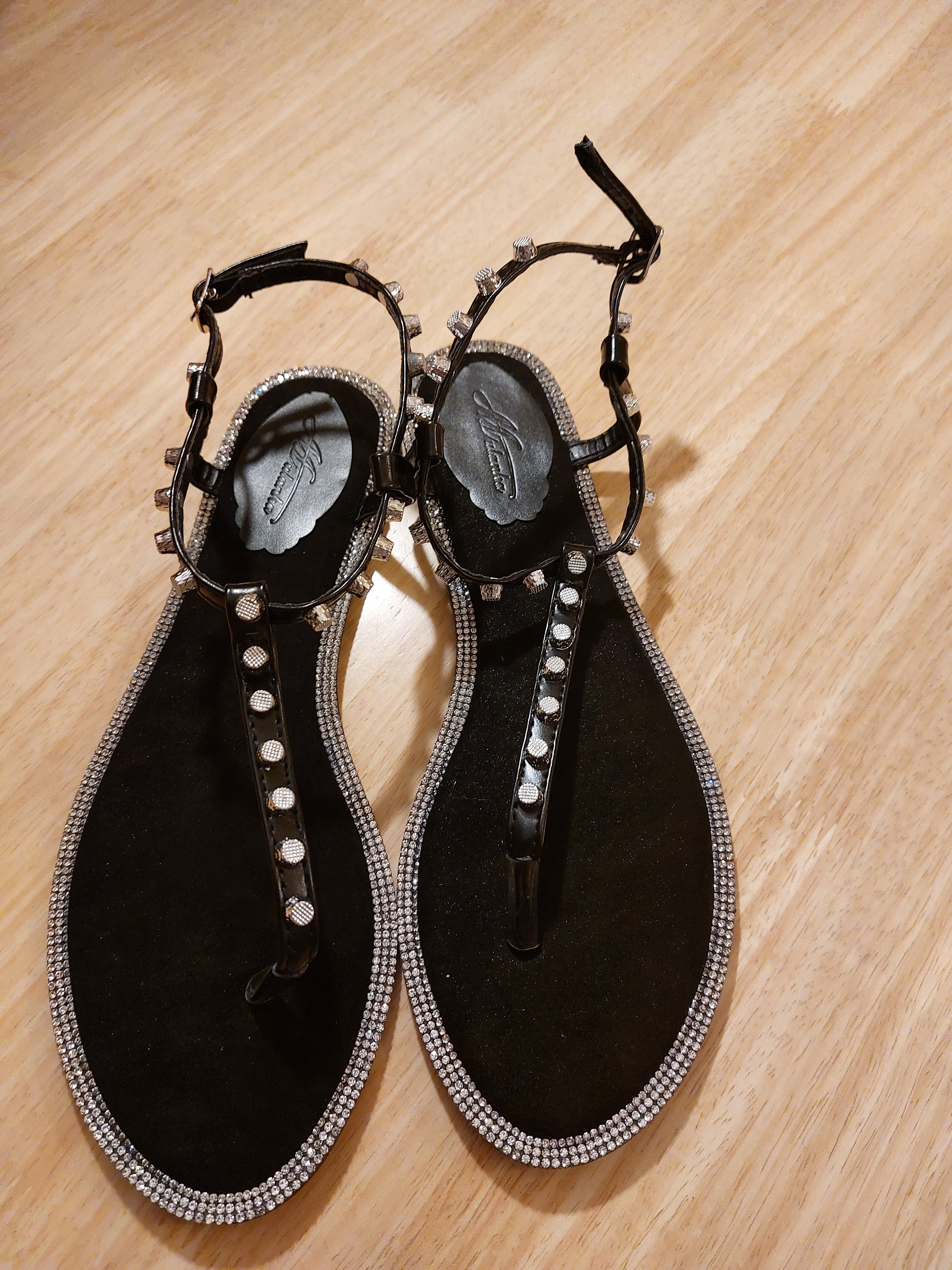 Thong discount sandals uk