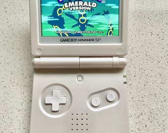 ゲームボーイアドバンス　ホワイト Amazon | ゲームボーイアドバンス ホワイト【メーカー生産終了