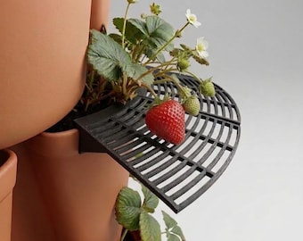 Clip-on Flower Pot Shelf for Strawberries and Vegetables, Fits Greenstalk Planters
