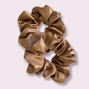 BROWN SATIN SCRUNCH