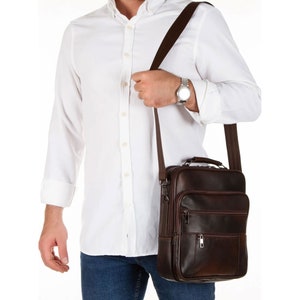 Bolso bandolera de piel auténtica para hombre con múltiples bolsillos y correa de hombro de gran tamaño de Lederax, bolso de mano suave LD475