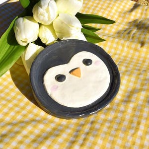 Plato de cerámica con forma de pingüino - Lindo plato para anillos con forma de pingüino, bandeja de arcilla para joyas, regalo de amor con forma de pingüino