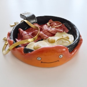 Japońskie Anime Gliniane Naczynie - Taca Na Biżuterię Miłośnika Anime Malowana Ceramiczna Talerz, Naczynie Na Pierścionek Calcifer, Postać Malowana Skała