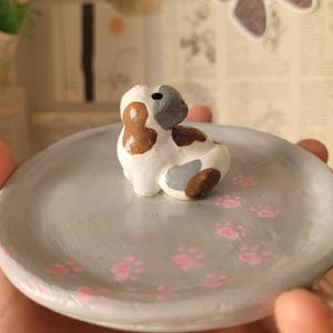 Handmade Clay Cat Ring Dish: Painted Ceramic Jewelry Tray