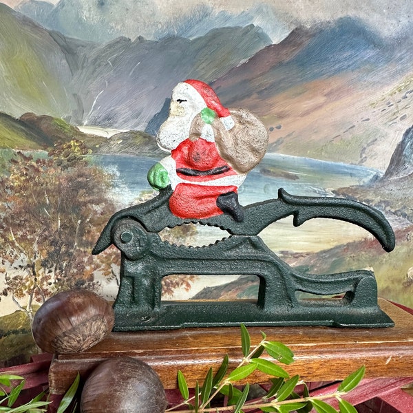 Cast Iron | Nutcracker | Tabletop | Santa Claus | Gift