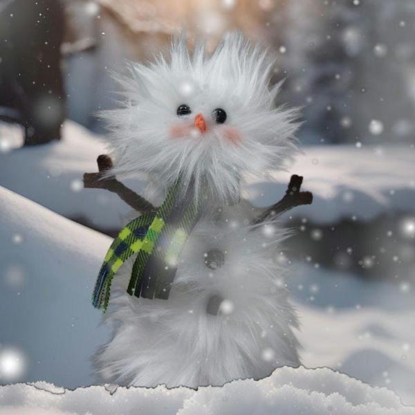 Frazzled Plush Snowman: 7.5"