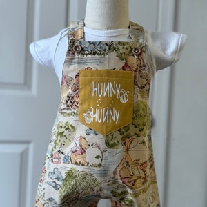 winnie the pooh romper / baby gift / 1st birthday / toddler outfit  / pooh themed birthday/Vintage Winnie the pooh/Cake Smash Outfit