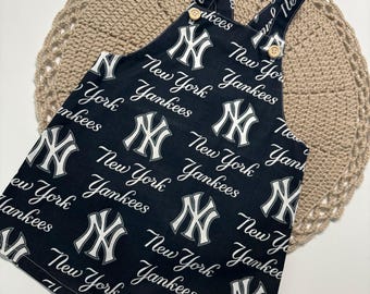 New York Yankees Baby Romper – Baseball Summer Outfit