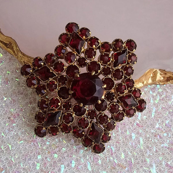 Vintage Bohemian Red Garnet Set Star Open Back Brooch, Pin, Lapel, Vintage Jewellery, Mid century