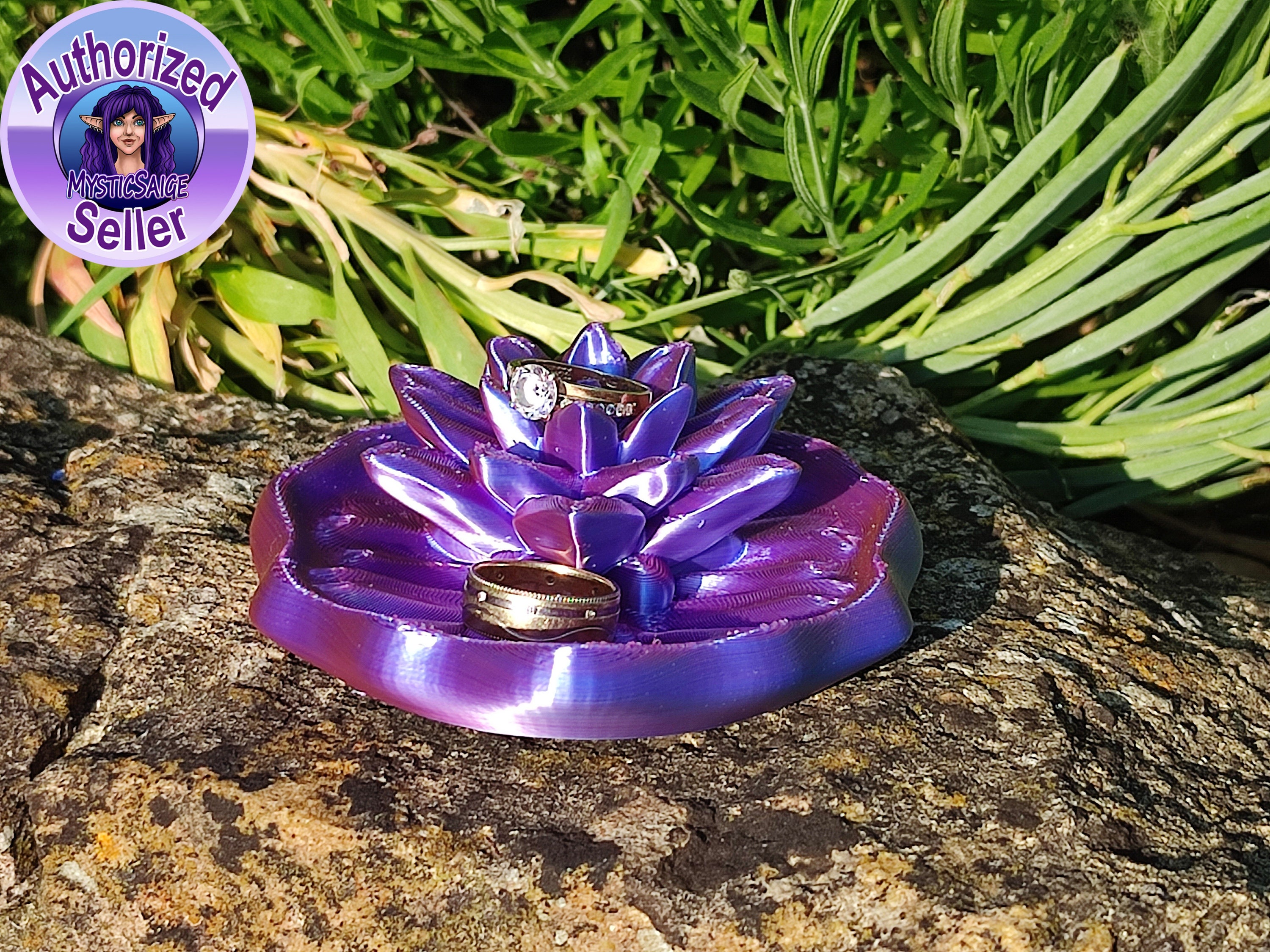 Elegant 3-D Printed Lotus Flower Small Jewelry Display - Color Customizable 3D Printed Lotus Flower, available in 2 options: Clickable  main image 3