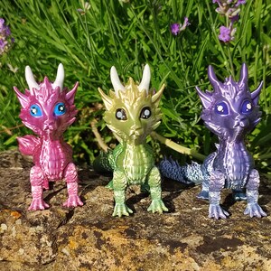 Baby Furry Dragon Fidget Toy, Articulated Dragon, Flexi Dragon, 3D Printed, Ornament, Dragon Lovers, Unique Gift, Home Decor, Collectible