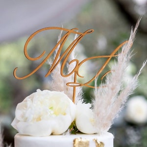 Wedding cake topper, bride and groom cake topper, personalized cake topper, wooden cake topper initials, cake decoration, wedding cake, wedding