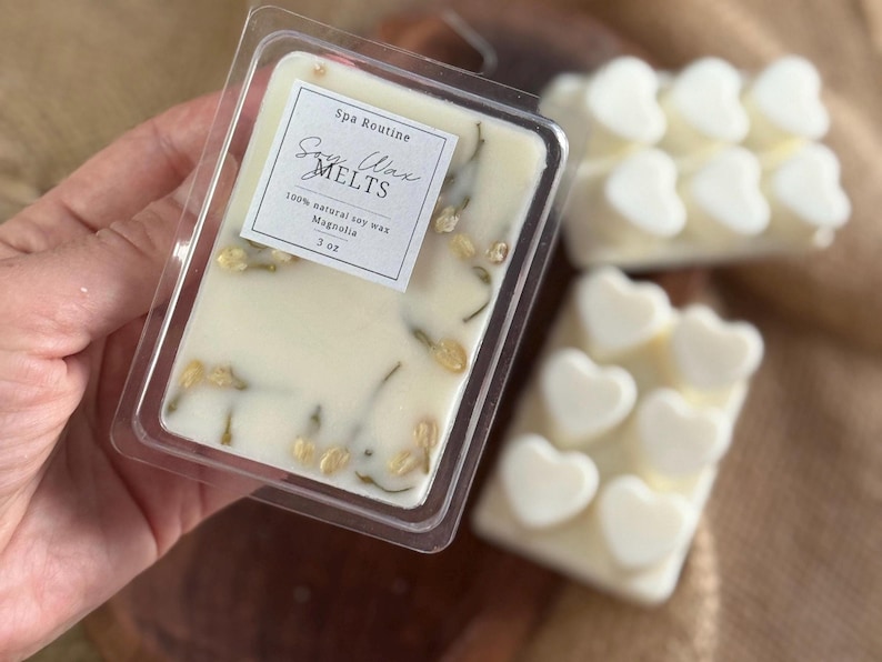 soy wax melts crafted with natural soy wax and pure essential oils, designed as relaxing aromatherapy gifts. These natural wax melts are free from paraffin and toxins, offering a clean burn and long-lasting fragrance. Perfect as wax melts for spa days, meditation, or as a thoughtful housewarming gift, new home gift, or relaxation gift. Personalized labels with custom text and your choice of fragrance make them ideal wedding favors, fall wax melts, bookish gifts, or lavender-inspired sachet sets