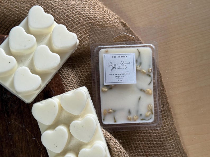 Hand-poured botanical soy wax melts infused with dried lavender, rose petals, and essential oils. These natural wax melts are made from soy and coconut wax, free from dyes and paraffin, offering a clean, long-lasting burn. Perfect for wax warmers, home decor, housewarming gifts, and relaxation. Eco-friendly, organic, floral wax melts with a calming lavender scent.