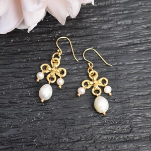 Pearl earrings - gold earrings, pearl drop earrings, gold vermeil earrings, drop earrings, bridal earrings, freshwater pearl earrings