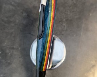 Multicolor spectraply handturned pen