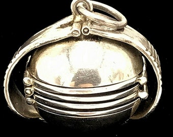 VTG Sterling Silver Ball Sphere Hinged 6-Photo Locket Pendant Marked 925 Doma