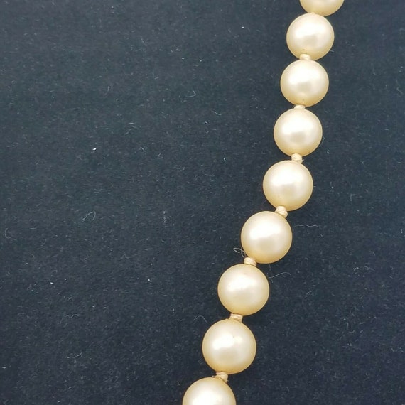 Vintage Crown Trifari Faux Pearl Bead Necklace - image 4