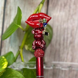 Valentine day gift, red lips, red bear Beaded Pen, red, glitter Pen, Rhinestone Pen, Handmade Beadable Pens