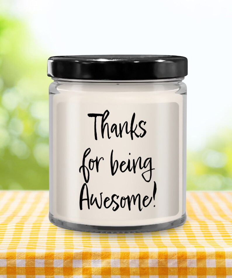 Świeca Thanks for Being Awesome 9 uncji | Świeca na prezent, Zapachowa świeca sojowa, Prezent pełen znaczenia, Świeca odlewana ręcznie, Organiczne rękodzieło, Dekoracja świec zdjęcie 4