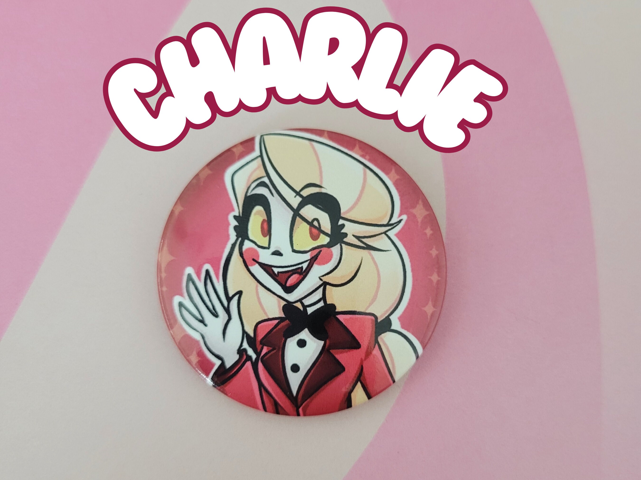 Hazbin Hotel チャーリー ピンズ/ピンバッジ (2019) Hazbin Hotel Buttons - Etsy