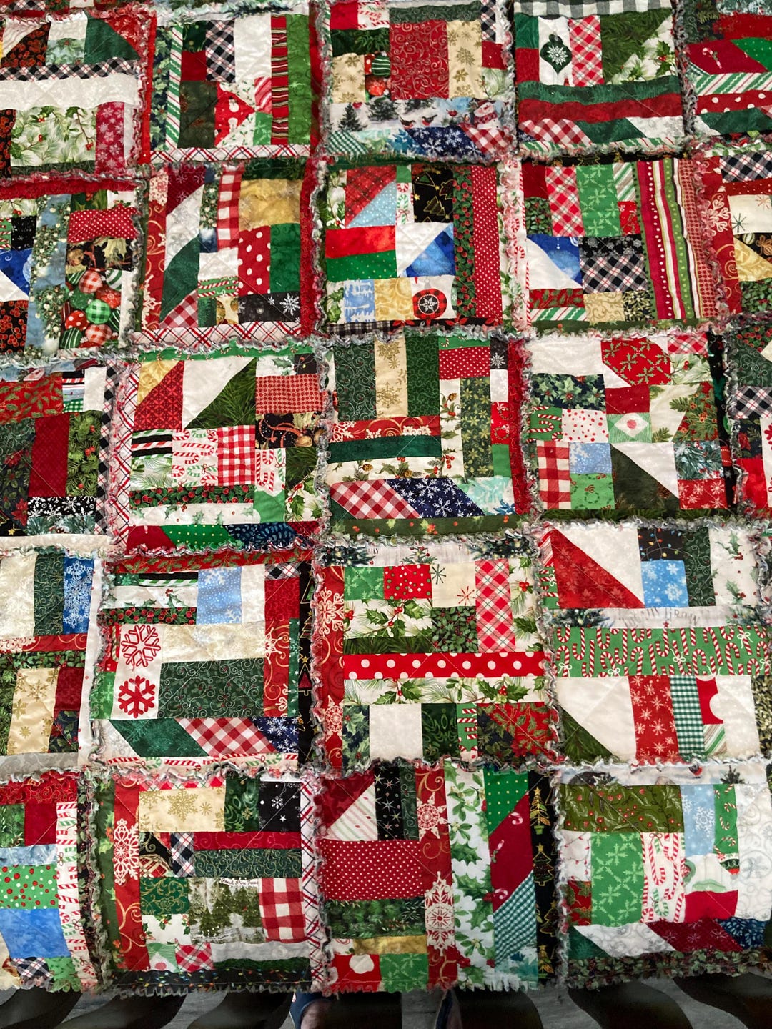 Christmas Crumb Quilt - Etsy