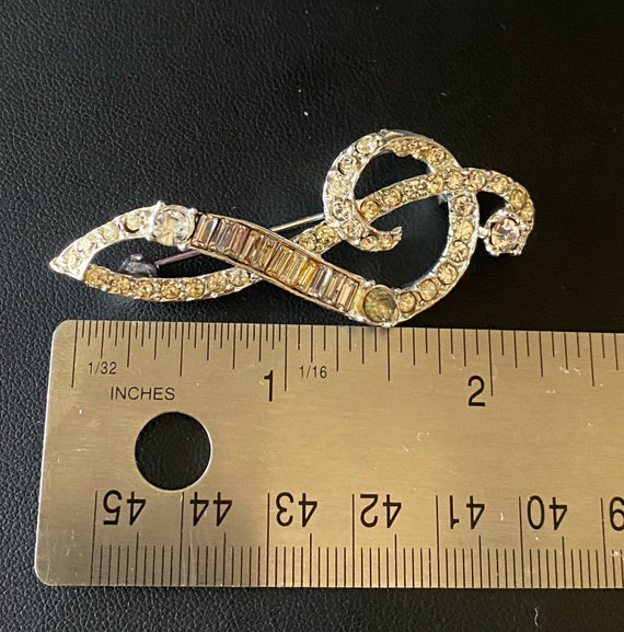 Vintage Crystal Musical Clef Brooch Pin Clear Rhi… - image 3