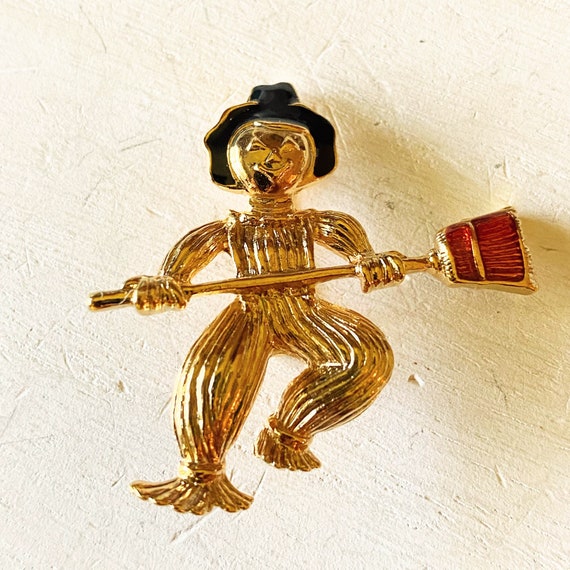 Vintage Avon Scarecrow Boy Brooch Pin Enameled Go… - image 2