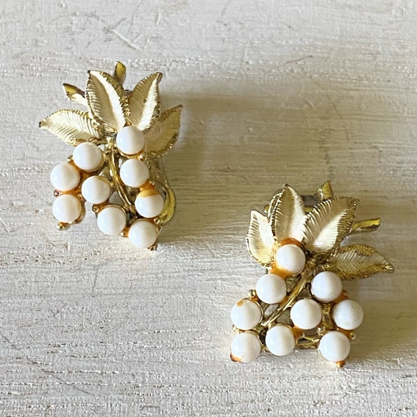 Vintage White Grapes Clip Earrings Gold Tone Retro Clip Ons - Pls Read