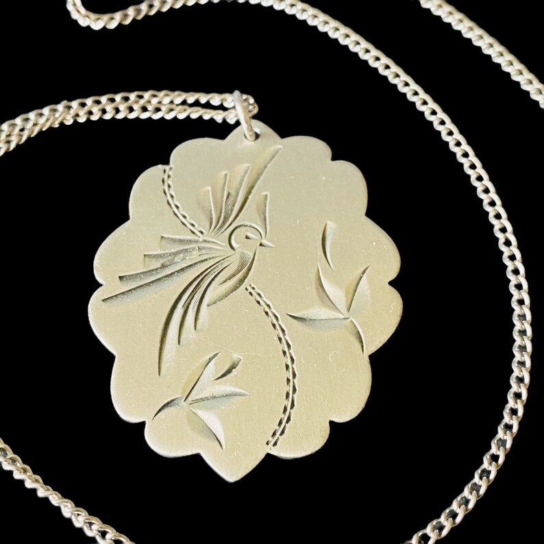 Vintage Pewter Etched Bird Necklace Pendant Scalloped Oval 24 Etsy