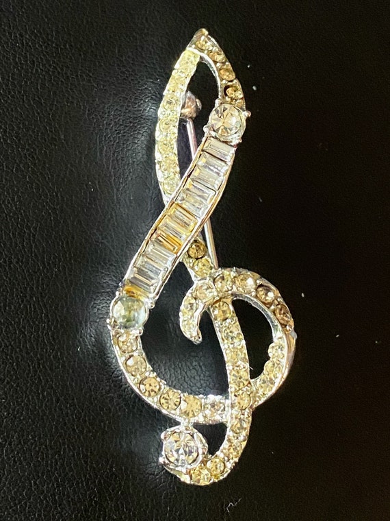 Vintage Crystal Musical Clef Brooch Pin Clear Rhi… - image 1