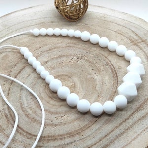 White silicone nursing necklace