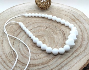 White silicone nursing necklace