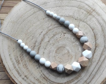 Collana per allattamento e porta biberon, legno, silicone, risveglio, grigio bianco