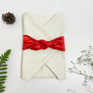 Emballage cadeau de Saint-Valentin Emballage cadeau réutilisable et respectueux de l'environnement Tissu d'emballage Furoshiki fabriqué à la main à partir de toile 100 % coton avec ruban de satin image 7