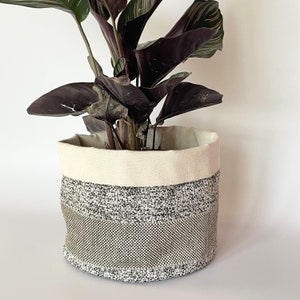 Eco friendly hessian Textured Boho Fabric Basket Indoor Fabric Storage Basket Washable Home Décor Plant Basket Fabric Bin