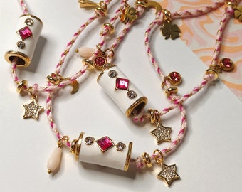 AYLIN - Collier à breloques, collier multi charms, collier cordon tressé doré et rose