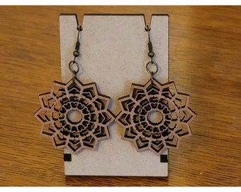 Lacy Floral Mandala Ohrringe - Handgefertigter Schmuck - Aus Kirschholz - Boho