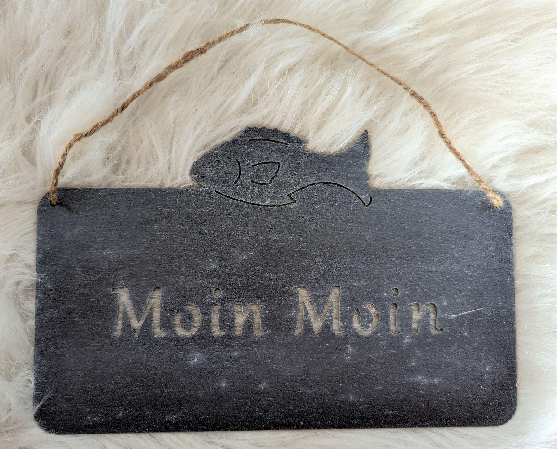 sign "Moin Moin" with fish