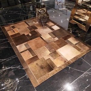 Tappeto patchwork in pelle di mucca fatto a mano, tappeto in pelle turca