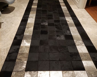 Tappeto da corridoio patchwork in pelle di mucca fatto a mano