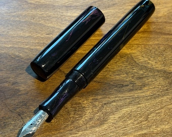 Handmade 'New Gothic' Fountain Pen, Luxury collectable ink Pen