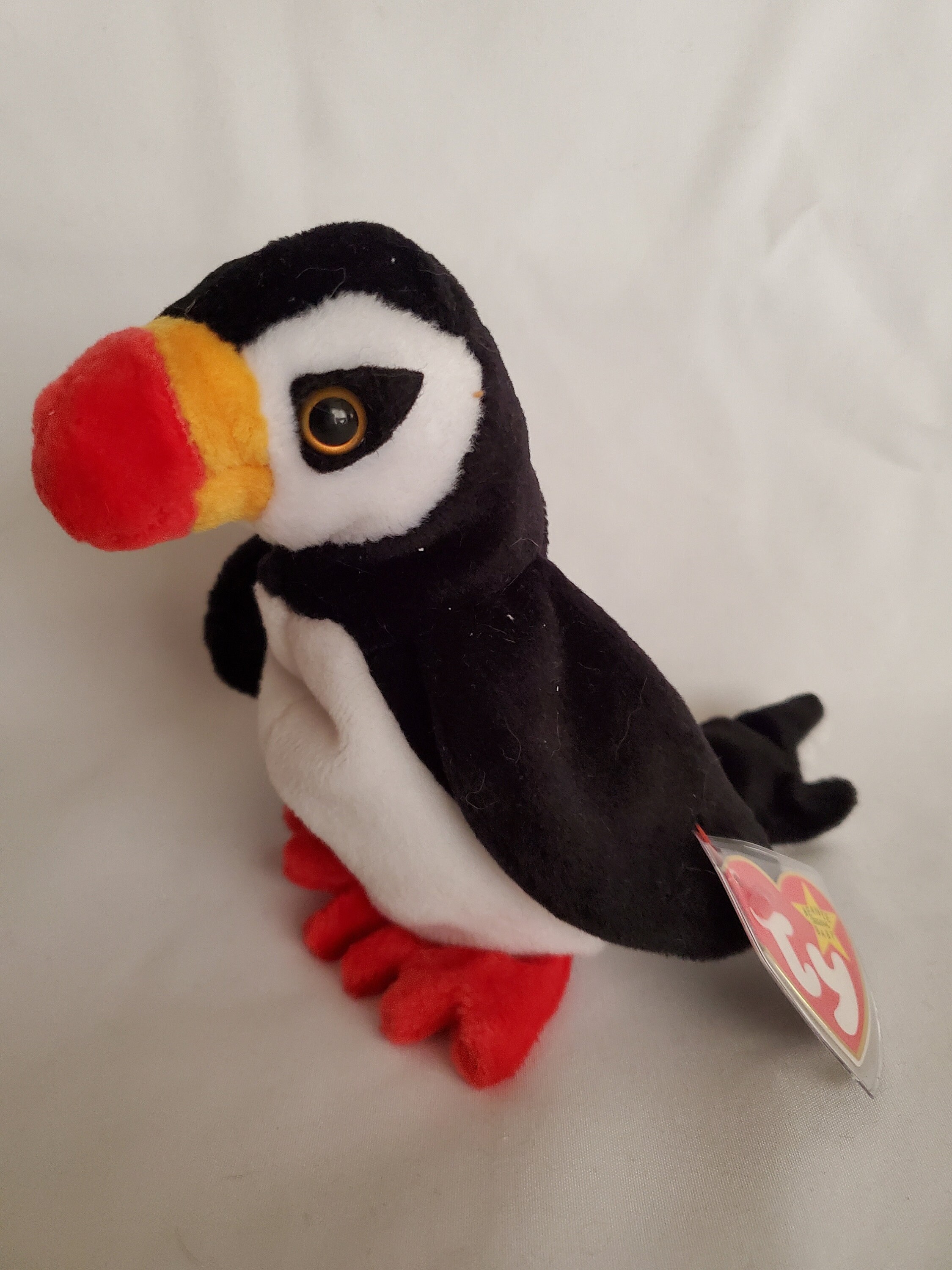 Ty Beanie Baby Puffer The Puffin 1997 Plush 7 Inch MINT Stuffed Animal