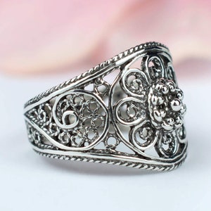 Sterling Silver Filigree Lace Women Dainty Ring, Flower Detailed Cocktail Ring image 1