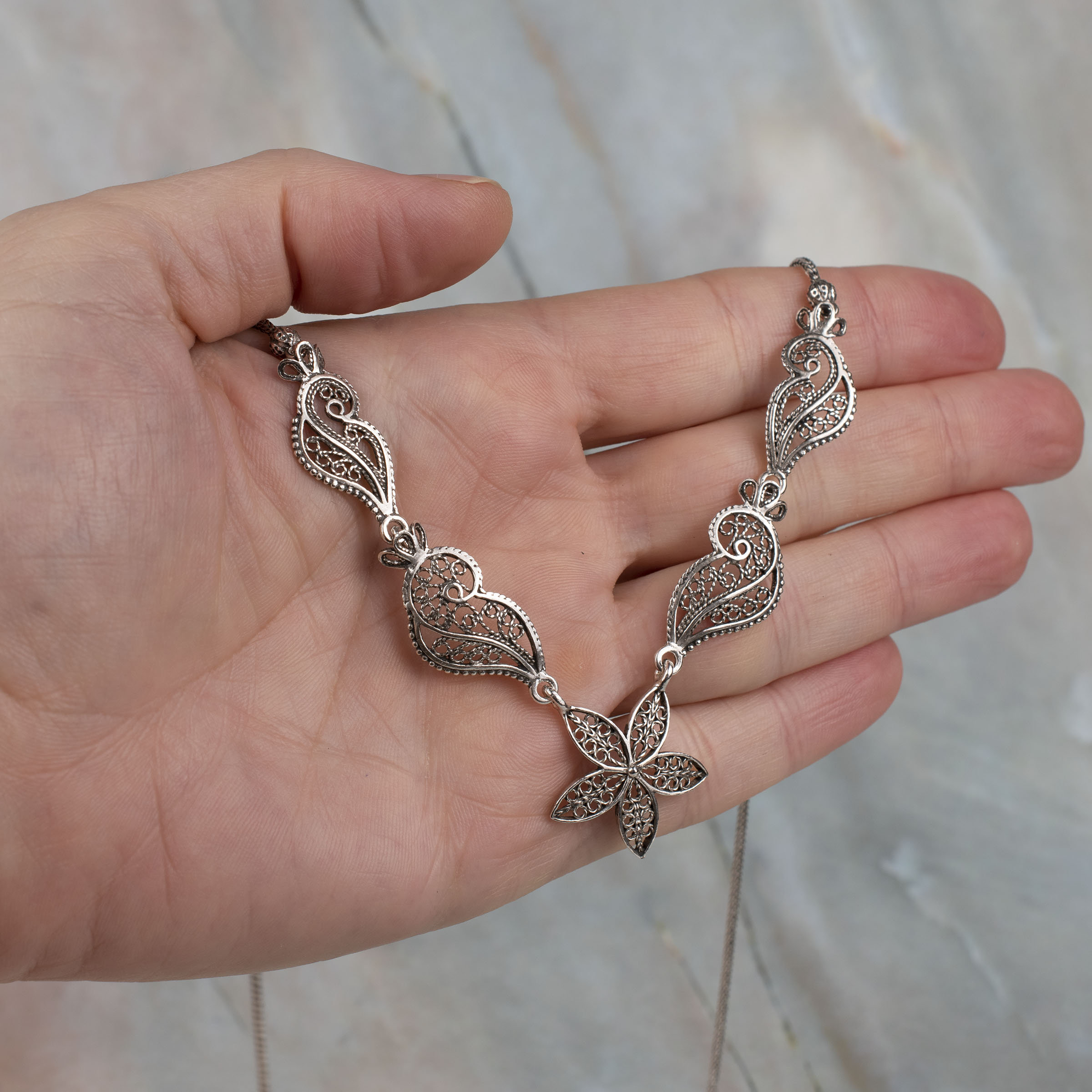 URONE Collana da donna con fiore di nascita, in argento Sterling 925, con ciondolo a forma di fiore e pietra di luna, regalo di compleanno personalizzato, gioielli per la vostra madre, sorelle