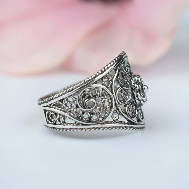 Bague fine en argent sterling avec dentelle en filigrane pour femme, bague de cocktail avec fleurs image 4