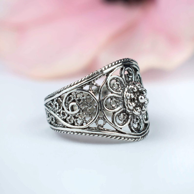 Sterling Silver Filigree Lace Women Dainty Ring, Flower Detailed Cocktail Ring image 1