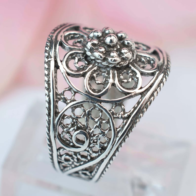 Sterling Silver Filigree Lace Women Dainty Ring, Flower Detailed Cocktail Ring image 2
