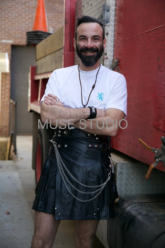 Genuine Black Leather Men Roman Gladiator Kilt Steampunk Kilt | atelier ...