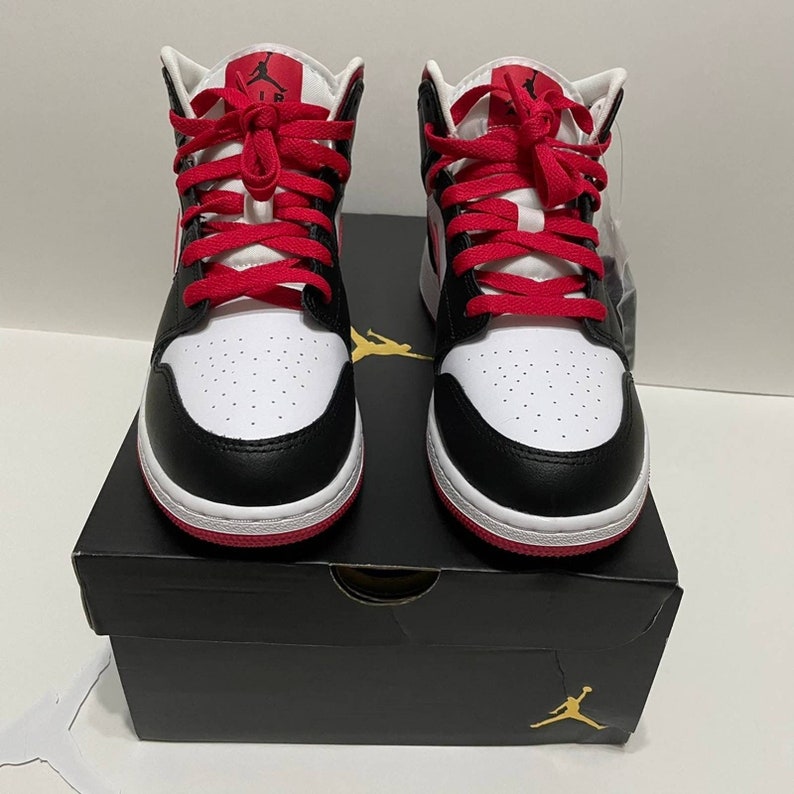 jordan aj 1 mid boys